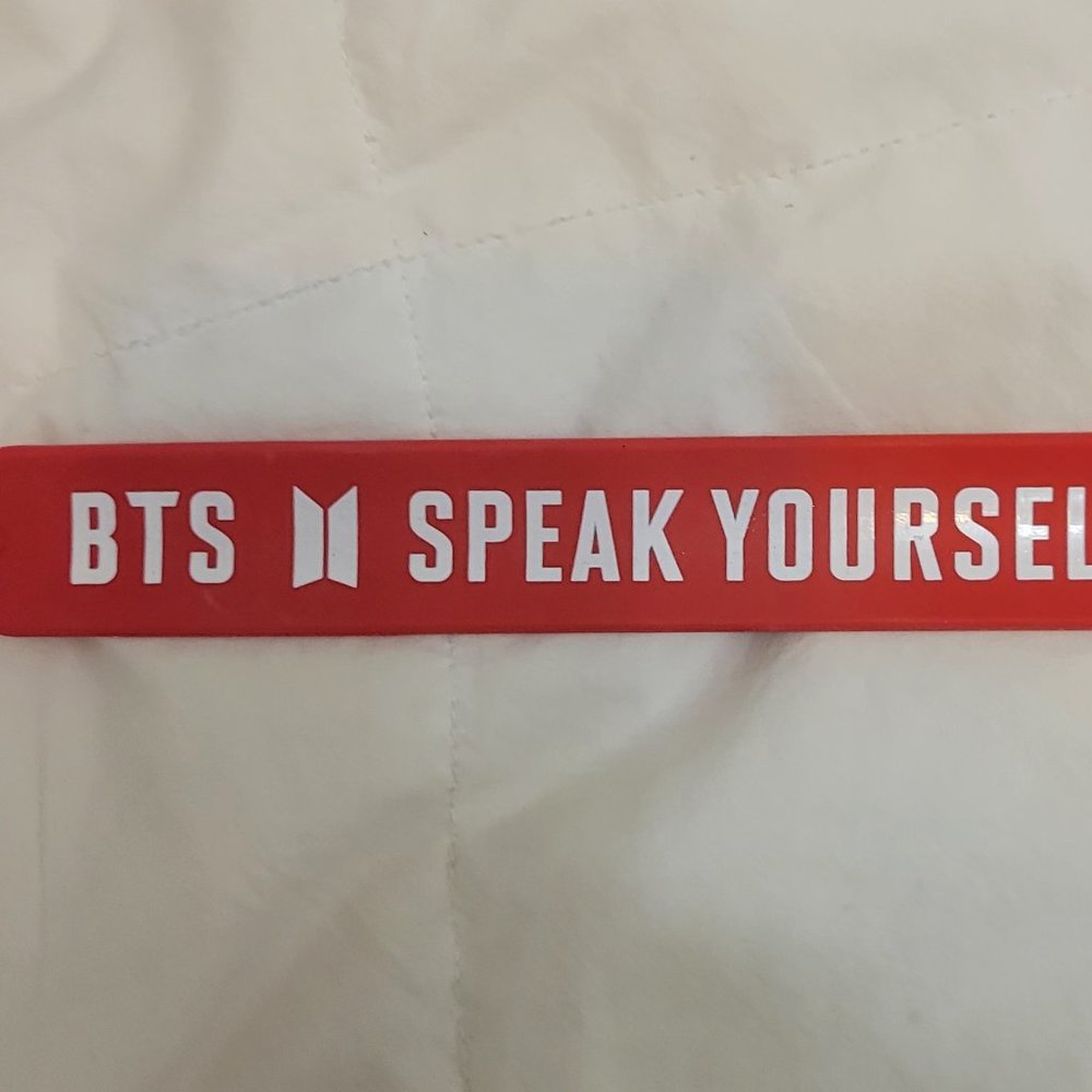 BTS Limited Edition Speak Yourself PopUp NYC Snap Bracelet